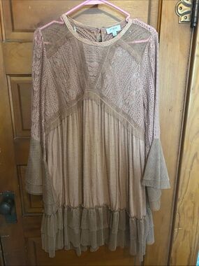 Umgee Taupe Lace & Mesh Tiered Long Sleeve Dress